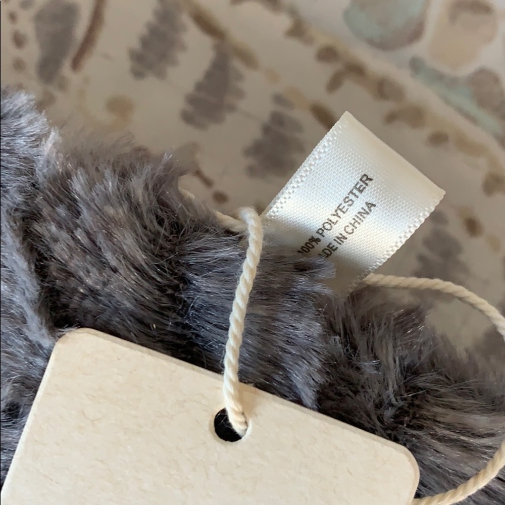 Infinity grey scarf - Picture 3 of 3
